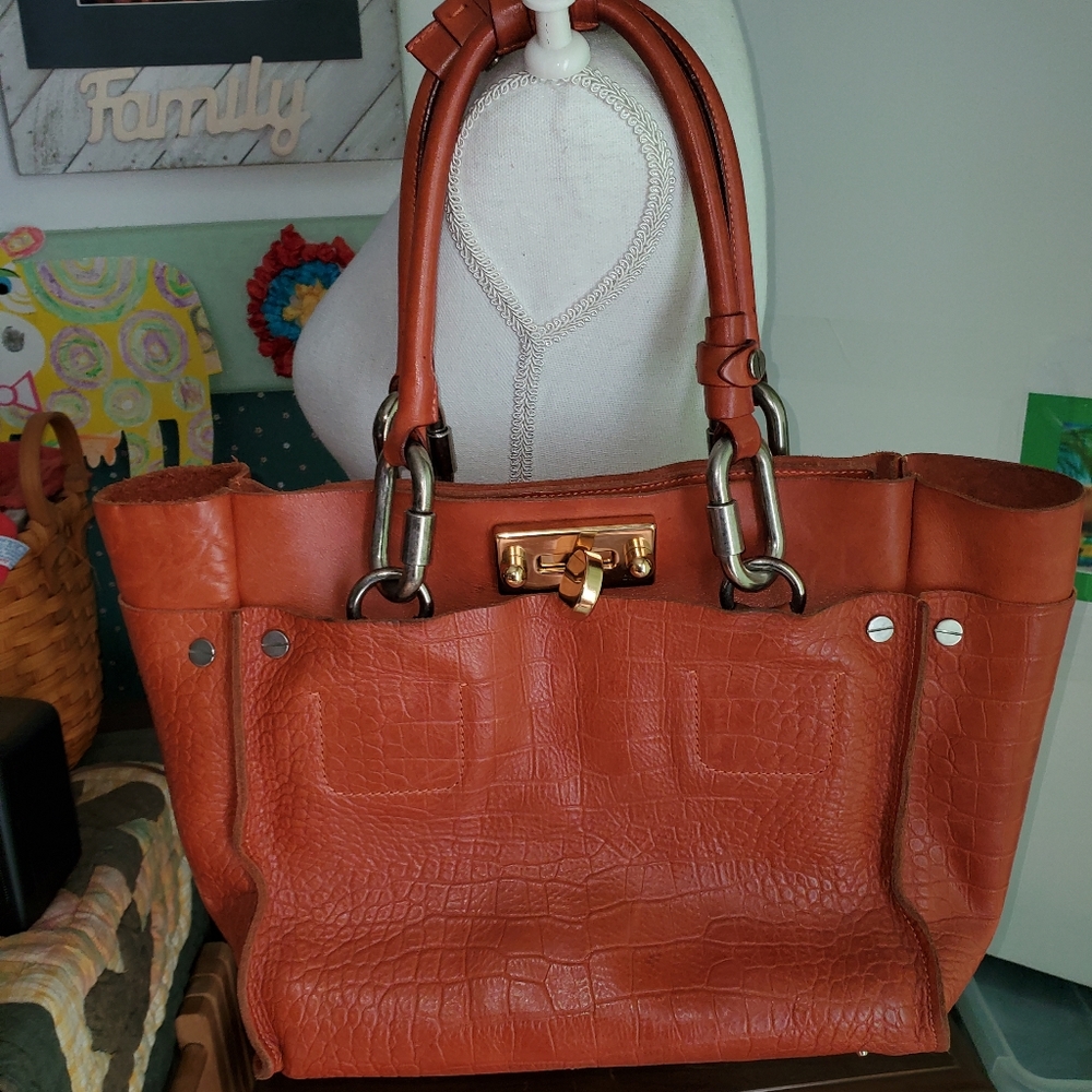 CHLOE GUC CYNDI VERMILLION CROC EMBOSSED TOTE